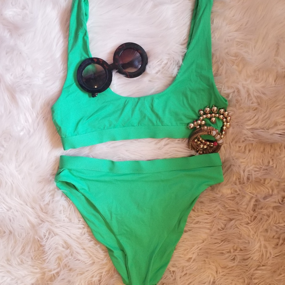 👙 2 Piece Swimsuit